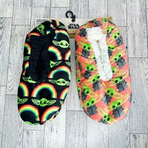 NWT 2 Pair Star Wars Mandalorian Fuzzy Babba Slippers Socks